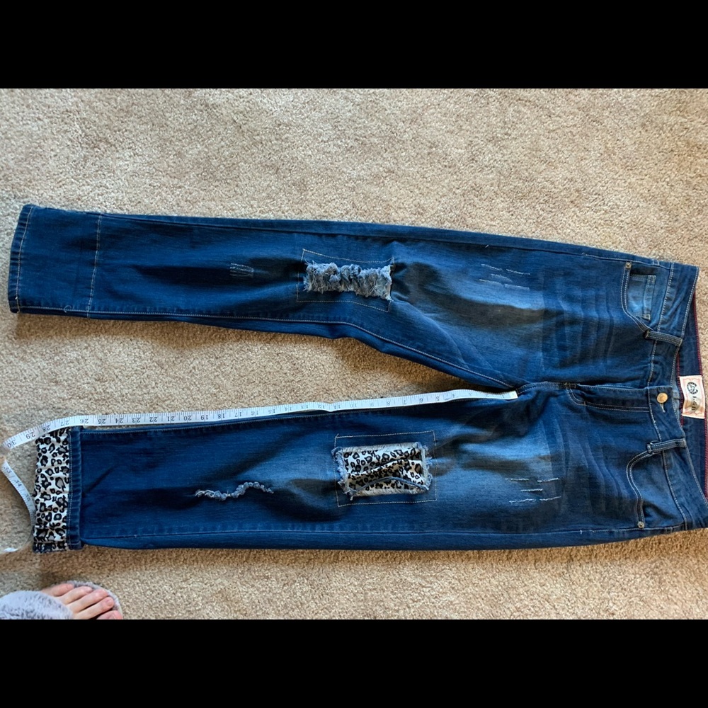 L & B Jeans